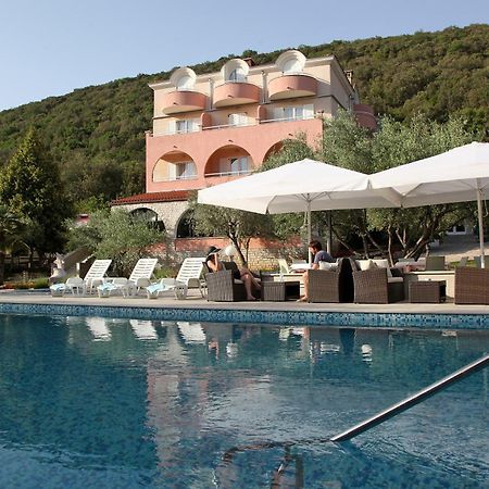 Hotel Carmen Krnica Ngoại thất bức ảnh