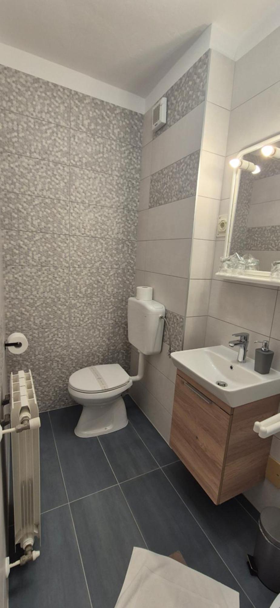 Hotel Carmen Krnica Ngoại thất bức ảnh