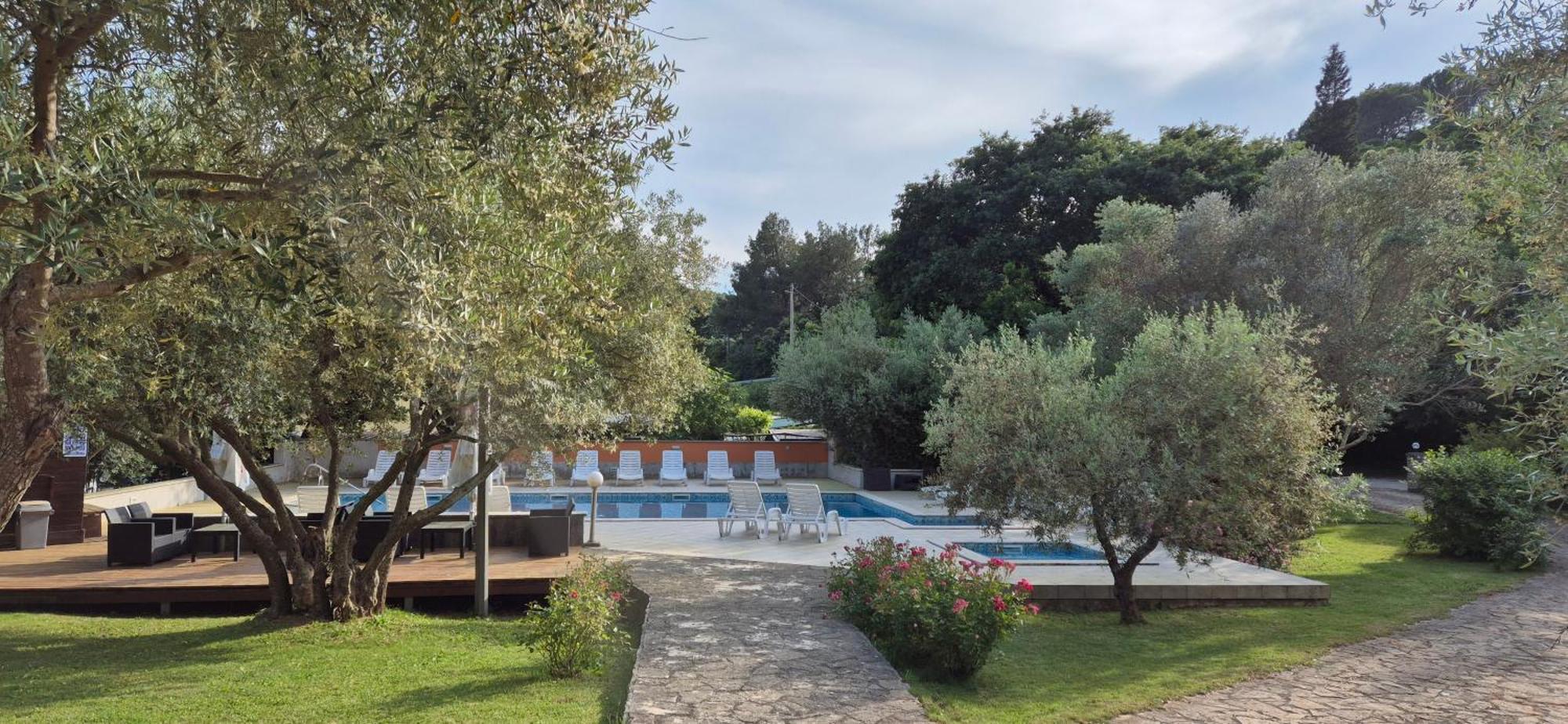 Hotel Carmen Krnica Ngoại thất bức ảnh